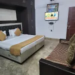 Hotel Sana